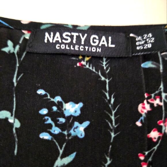 NWOT NASTY GAL FLORAL CHIFFON WRAP DRESS SZ.20 - Picture 3 of 6